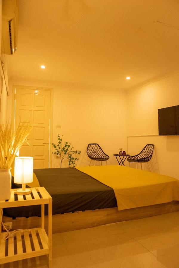 Homestay Pho Co Hanoi Esterno foto